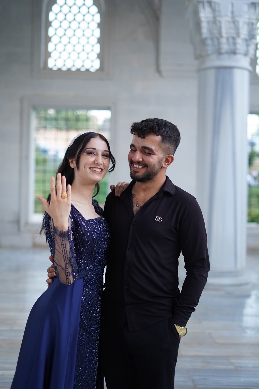 Hatice ve Halit'in birlikte gülümsediği mutlu an